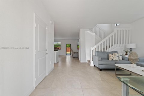 House in Homestead, Florida 5 bedrooms, 245.26 sq.m. № 2081994 - photo 4