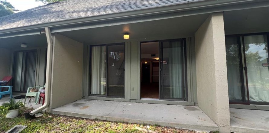 Condominio en Gainesville, Florida, 1 dormitorio  № 1869207