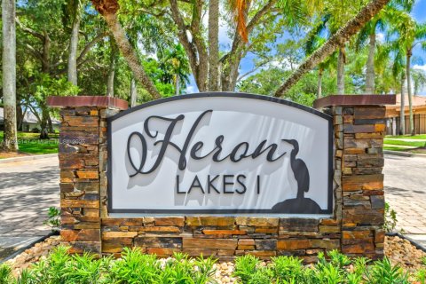 Villa ou maison à vendre à Weston, Floride: 3 chambres, 149.67 m2 № 1934143 - photo 8