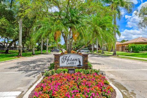 Villa ou maison à vendre à Weston, Floride: 3 chambres, 149.67 m2 № 1934143 - photo 9
