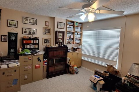 Condo in South Pasadena, Florida, 2 bedrooms  № 2430398 - photo 11