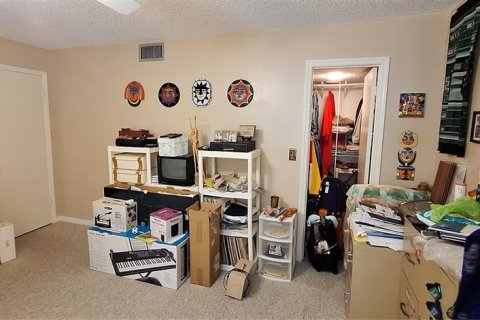 Condo in South Pasadena, Florida, 2 bedrooms  № 2430398 - photo 13
