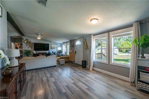 Casa en venta en LaBelle, Florida, 3 dormitorios, 130.43 m2 № 2006142 - foto 8