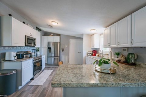 Casa en venta en LaBelle, Florida, 3 dormitorios, 130.43 m2 № 2006142 - foto 17