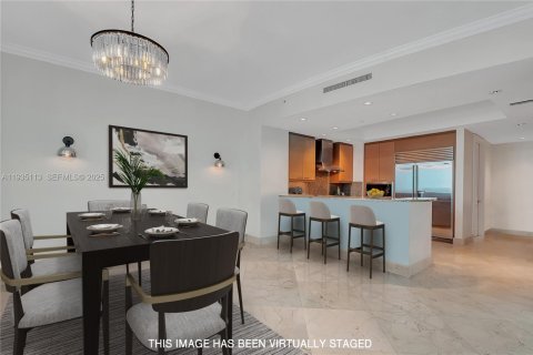 Copropriété à vendre à Bal Harbour, Floride: 3 chambres, 289.86 m2 № 1994215 - photo 3