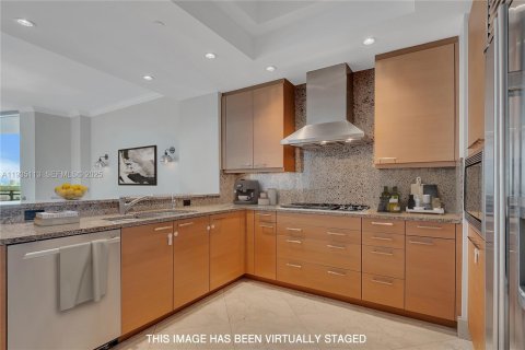 Copropriété à vendre à Bal Harbour, Floride: 3 chambres, 289.86 m2 № 1994215 - photo 4