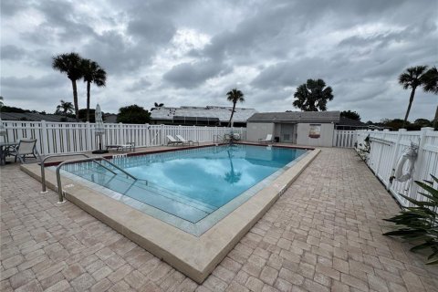 Villa ou maison à louer à Sarasota, Floride: 2 chambres, 128.39 m2 № 2104996 - photo 18
