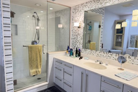 Villa ou maison à louer à Sarasota, Floride: 2 chambres, 128.39 m2 № 2104996 - photo 12