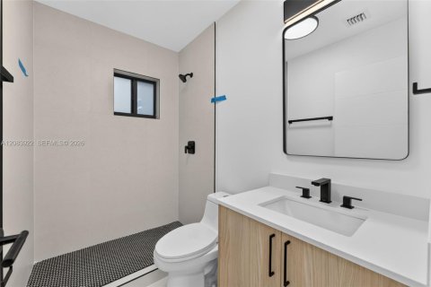 Commercial property in Miami, Florida № 2402464 - photo 23