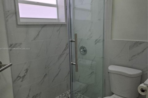 Купить виллу или дом в Майами, Флорида 1 комната, 122.82м2, № 1954884 - фото 6