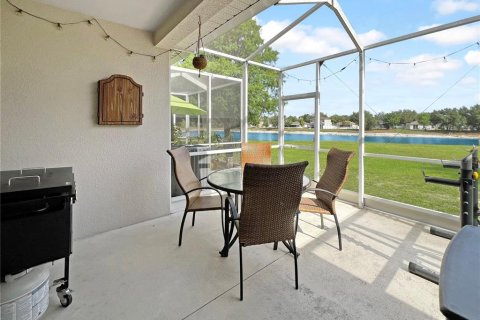 Townhouse in Spring Hill, Florida 2 bedrooms, 114.27 sq.m. № 2112260 - photo 15