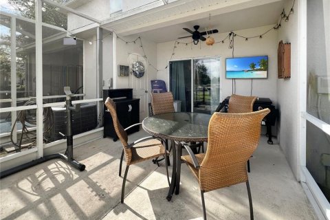 Townhouse in Spring Hill, Florida 2 bedrooms, 114.27 sq.m. № 2112260 - photo 17