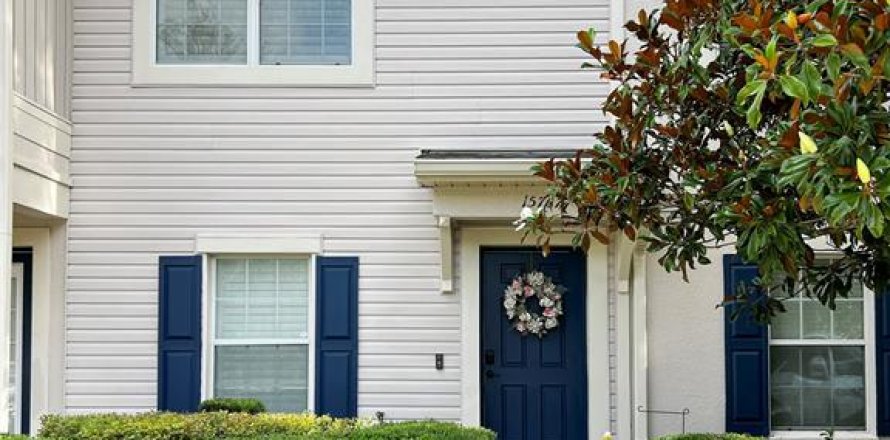 Townhouse in Spring Hill, Florida 2 bedrooms, 114.27 sq.m. № 2112260