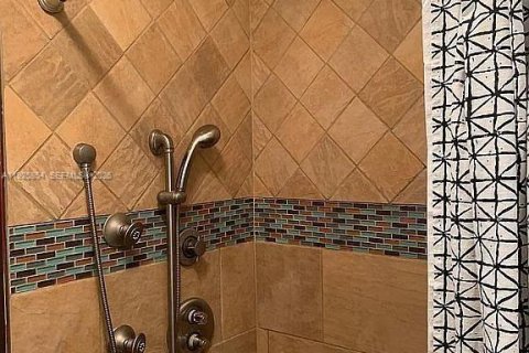 Casa en venta en Pompano Beach, Florida, 2 dormitorios, 164.44 m2 № 1985750 - foto 15