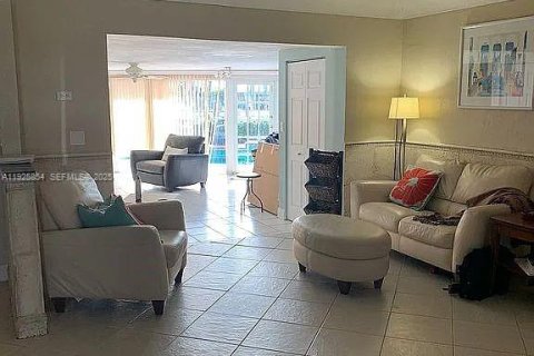 Casa en venta en Pompano Beach, Florida, 2 dormitorios, 164.44 m2 № 1985750 - foto 6