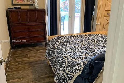 Casa en venta en Pompano Beach, Florida, 2 dormitorios, 164.44 m2 № 1985750 - foto 13