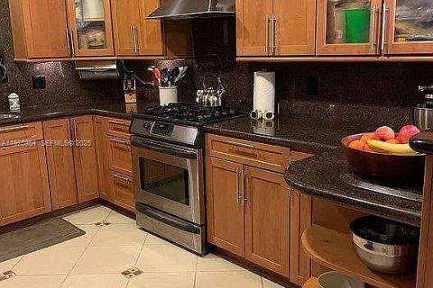 Casa en venta en Pompano Beach, Florida, 2 dormitorios, 164.44 m2 № 1985750 - foto 8