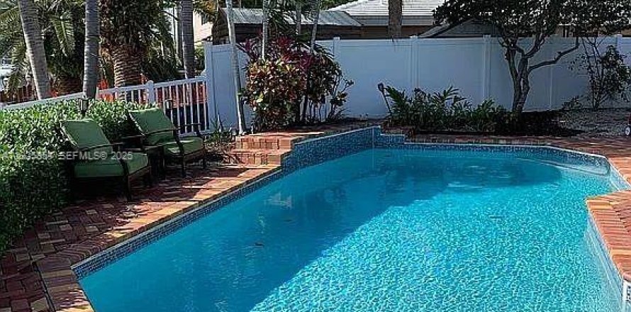 Casa en Pompano Beach, Florida 2 dormitorios, 164.44 m2 № 1985750