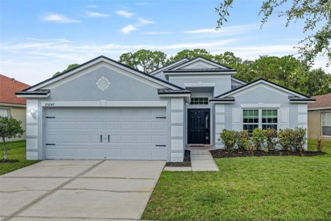 Casa en venta en Wesley Chapel, Florida, 4 dormitorios, 154.68 m2 № 1900544 - foto 1