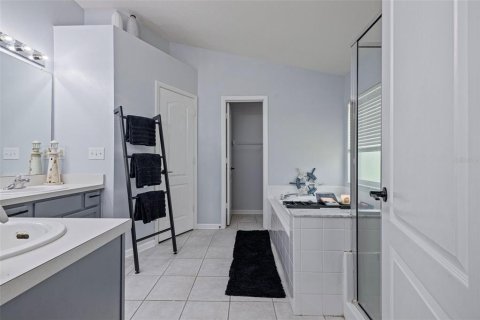 Casa en venta en Wesley Chapel, Florida, 4 dormitorios, 154.68 m2 № 1900544 - foto 25