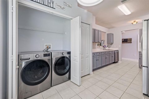 Casa en venta en Wesley Chapel, Florida, 4 dormitorios, 154.68 m2 № 1900544 - foto 14