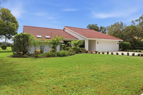Villa ou maison à vendre à Sarasota, Floride: 3 chambres, 242.57 m2 № 2267085 - photo 2