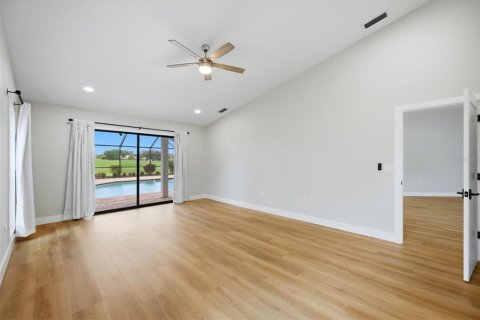 Villa ou maison à vendre à Sarasota, Floride: 3 chambres, 242.57 m2 № 2267085 - photo 24