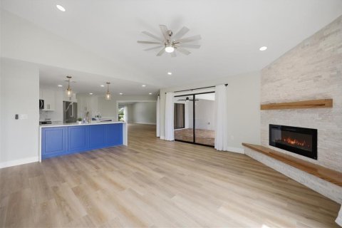 Villa ou maison à vendre à Sarasota, Floride: 3 chambres, 242.57 m2 № 2267085 - photo 19