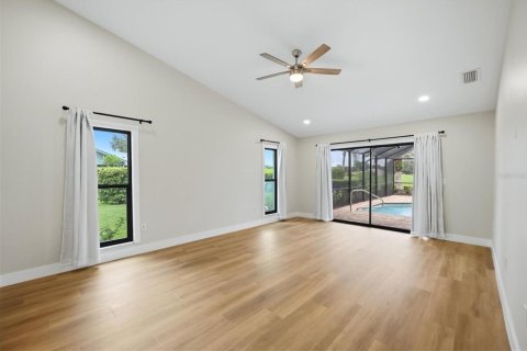 Villa ou maison à vendre à Sarasota, Floride: 3 chambres, 242.57 m2 № 2267085 - photo 25