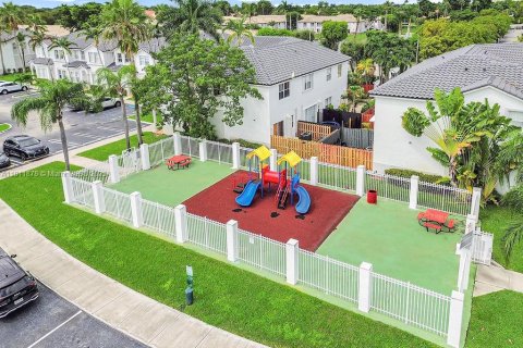 Condo in Doral, Florida, 3 bedrooms  № 1874341 - photo 5