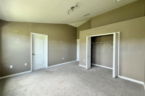 Townhouse in Tampa, Florida 3 bedrooms, 137.5 sq.m. № 1815509 - photo 15
