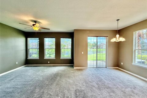 Townhouse in Tampa, Florida 3 bedrooms, 137.5 sq.m. № 1815509 - photo 4
