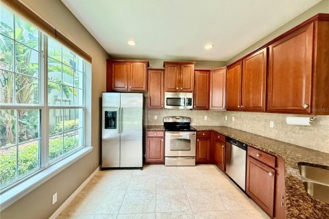 Townhouse in Tampa, Florida 3 bedrooms, 137.5 sq.m. № 1815509 - photo 9