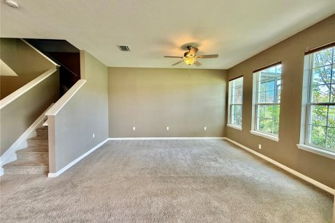 Townhouse in Tampa, Florida 3 bedrooms, 137.5 sq.m. № 1815509 - photo 5