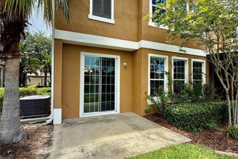 Townhouse in Tampa, Florida 3 bedrooms, 137.5 sq.m. № 1815509 - photo 28