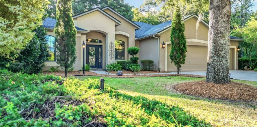 Casa en Dunnellon, Florida 3 dormitorios, 196.86 m2 № 1905428