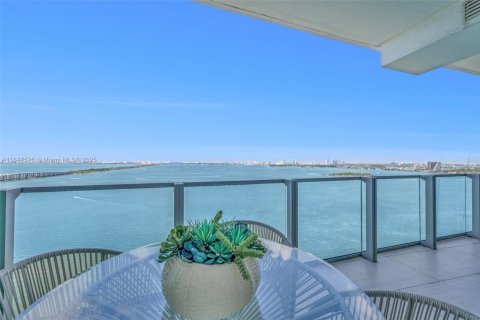 Condo in Miami, Florida, 2 bedrooms № 1936202 - photo 28