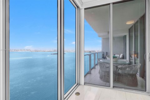 Copropriété à vendre à Miami, Floride: 2 chambres, 105.63 m2 № 1936202 - photo 27