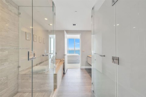 Condo in Miami, Florida, 2 bedrooms № 1936202 - photo 20