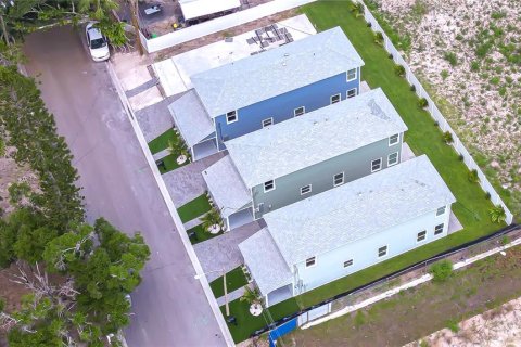House in Bradenton, Florida 3 bedrooms, 142.7 sq.m. № 2236599 - photo 25