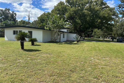 House in Winter Park, Florida 3 bedrooms, 163.51 sq.m. № 1424039 - photo 9