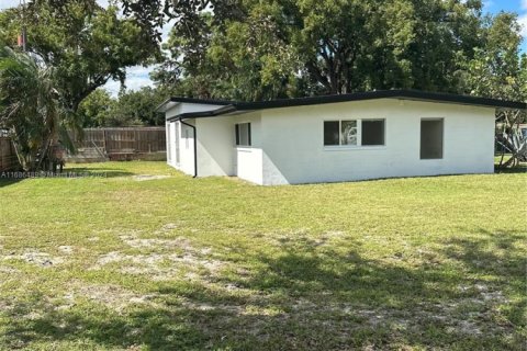 House in Winter Park, Florida 3 bedrooms, 163.51 sq.m. № 1424039 - photo 11