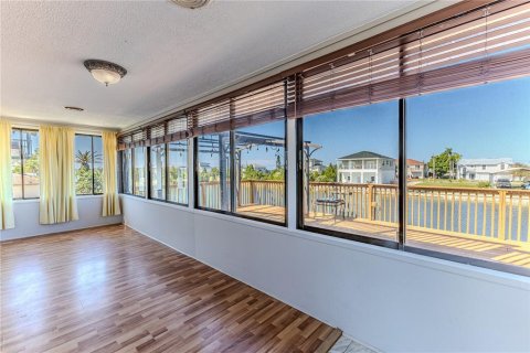 Villa ou maison à vendre à Hernando Beach, Floride: 2 chambres, 120.77 m2 № 1902637 - photo 25