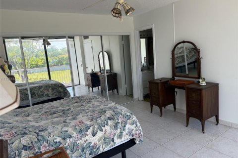 Купить таунхаус в Майами, Флорида 3 спальни, 131.18м2, № 2050396 - фото 15