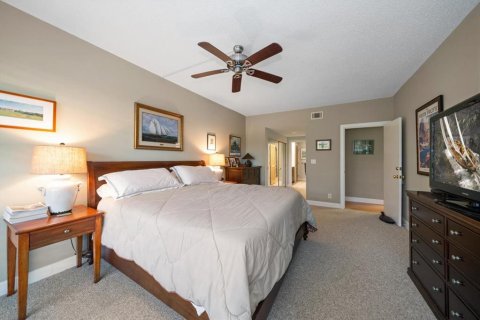 Condo in Belleair, Florida, 2 bedrooms  № 1287390 - photo 19