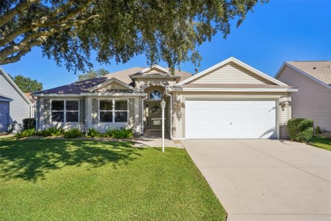 Villa ou maison à vendre à The Villages, Floride: 3 chambres, 157.47 m2 № 2420541 - photo 2
