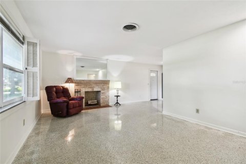 Casa en venta en Clearwater, Florida, 2 dormitorios, 117.99 m2 № 1393355 - foto 8