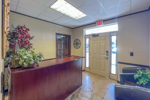 Propiedad comercial en alquiler en Apollo Beach, Florida, 175.59 m2 № 1883265 - foto 4