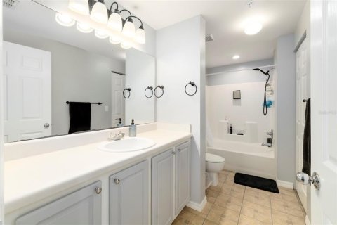 Condo in Sarasota, Florida, 2 bedrooms № 2370979 - photo 26