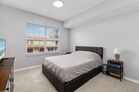Condo in Sarasota, Florida, 2 bedrooms № 2370979 - photo 19